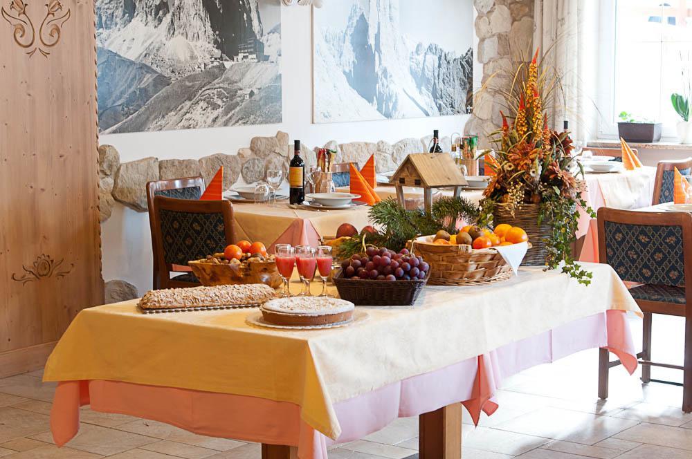 Hotel El Geiger Pozza di Fassa Extérieur photo